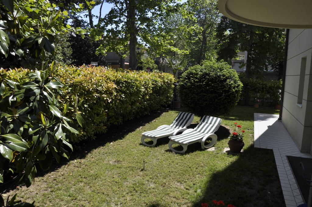 Residence Hamilton ริชโชเน ภายนอก รูปภาพ